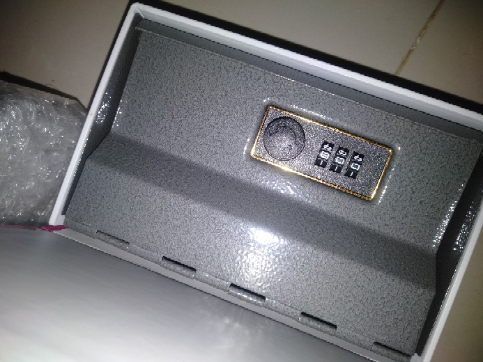 Kotak Brankas Model Buku Sesuai Gambar Pink Ada Password 180 X 115 X 55 Mm Bahan Besi Kotak Rahasia