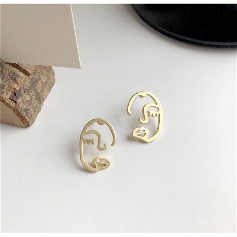 Face earrings