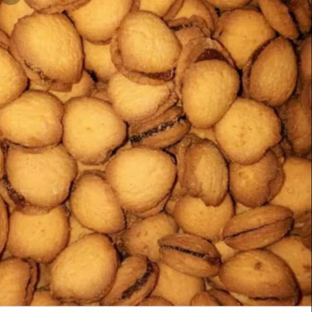 

Kue nastar love selai nanas oleh oleh Bandung 250 gram