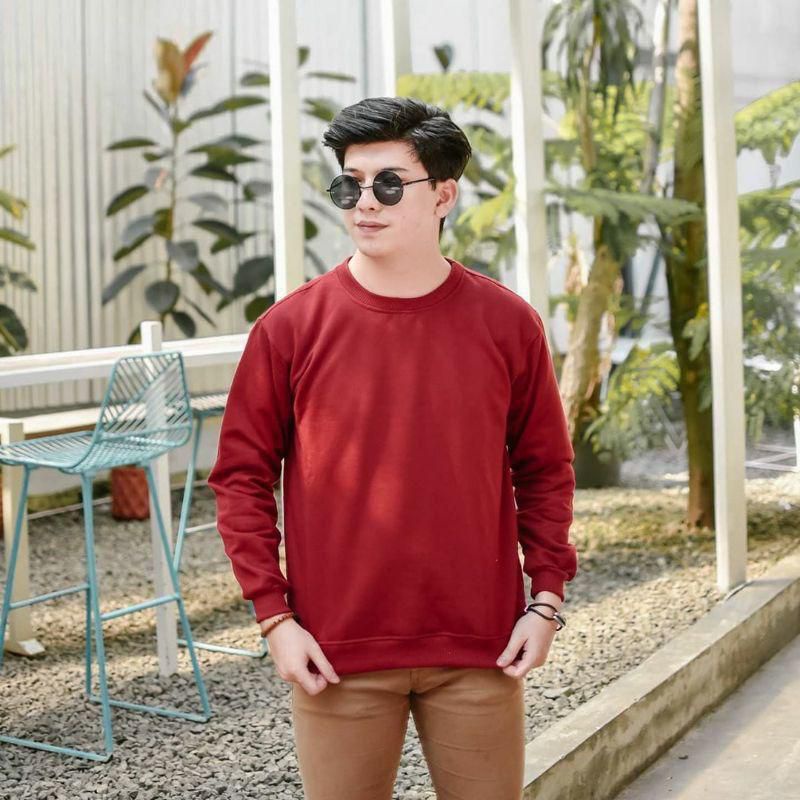 Sweater crewneck polos warna maroon