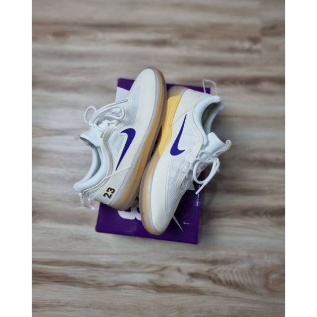 nike sb nyjah lakers