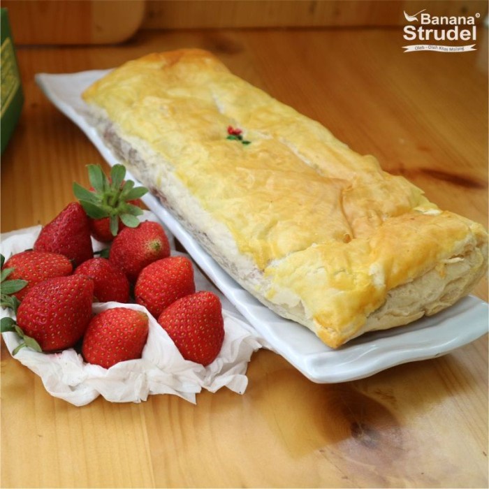 

malang strudel original oleh apel kota almond strudel oleh choco Banan