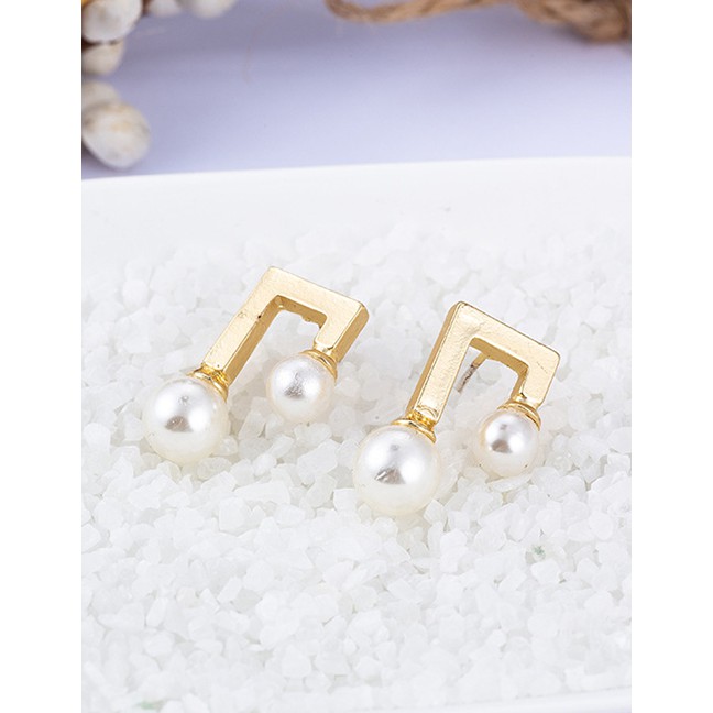 LRC Anting Tusuk Fashion Gold Color Pearls Decorated Simple Earrings F21972