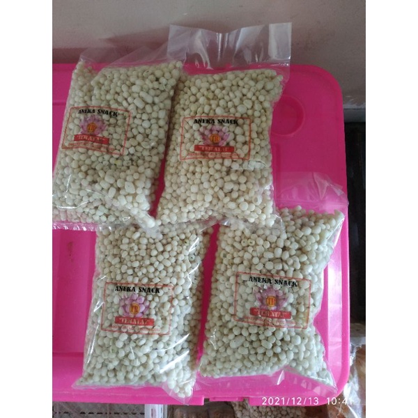 

Snack pilus khas tegal