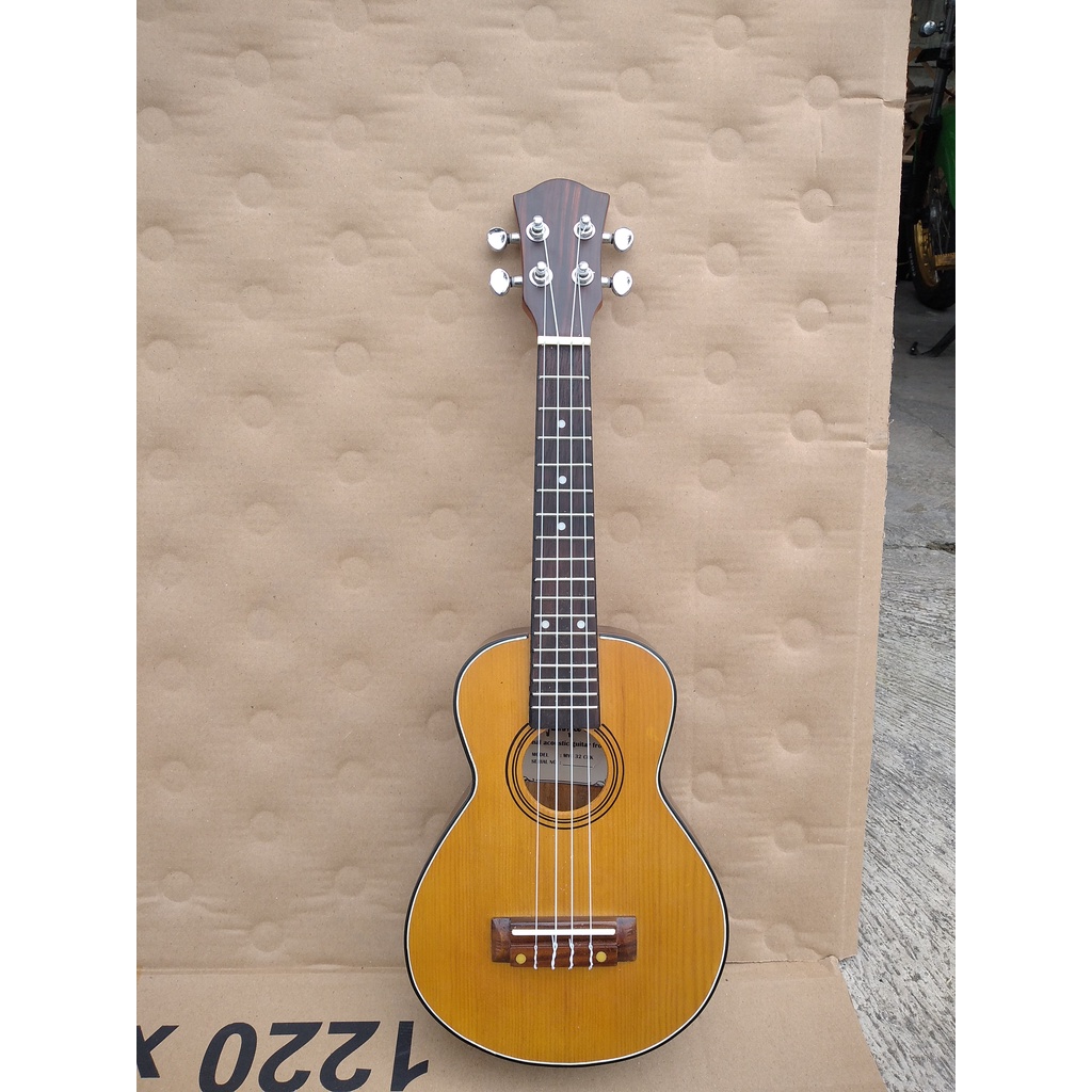 Ukulele / Kencrung Senar 3 / Cak Cuk Original Merk Mym&amp;Ca Bahan Full Kayu