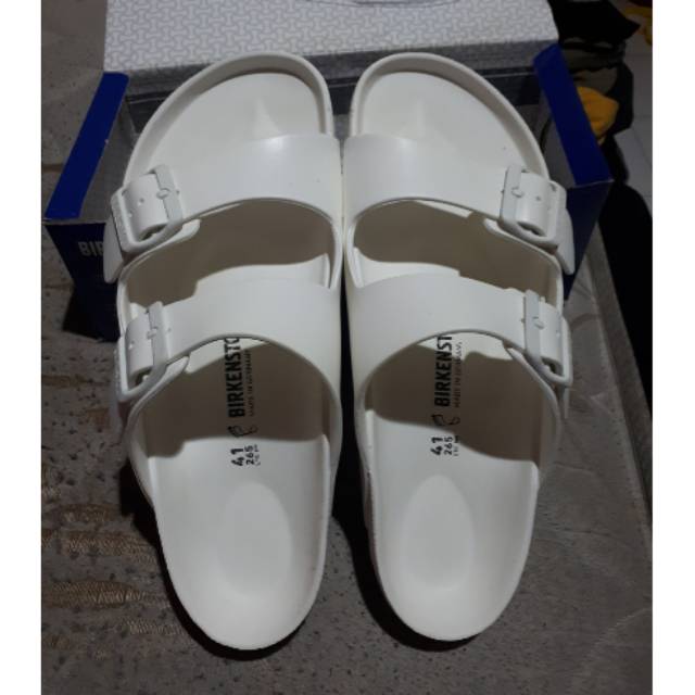 Birkenstock sandal pria putih polos