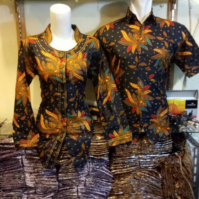 Couple batik