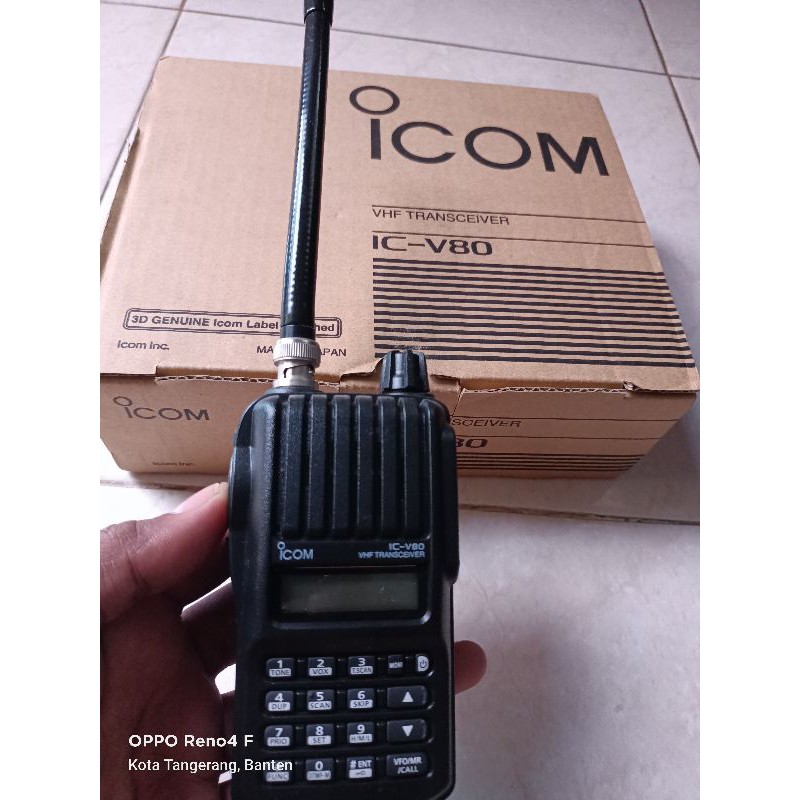 HT icom IC v80