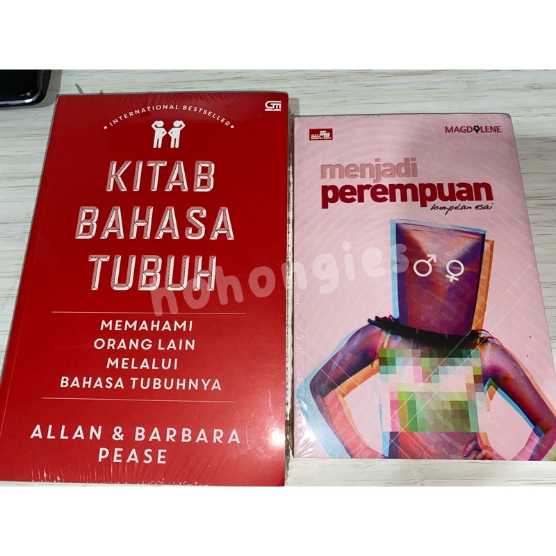 

[NEW / PRELOVED] KITAB BAHASA TUBUH BY ALLAN & BARBARA PEASE, MENJADI PEREMPUAN BY MAGDALENE