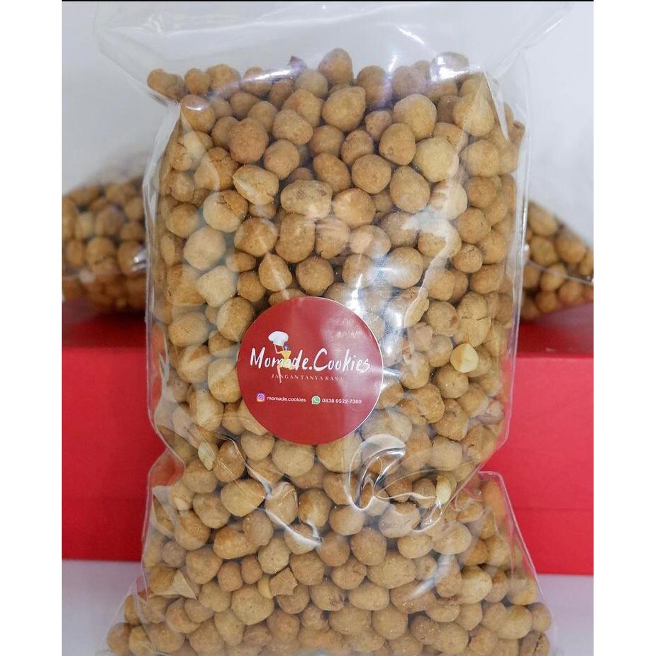 

KACANG TELUR BY MOMADE.COOKIES