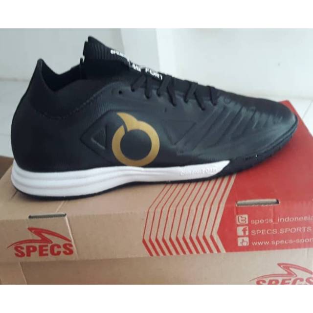 SEPATU FUTSAL ORTUSEIGHT ORI FORTE VALKYRIE IN BLACK GOLD