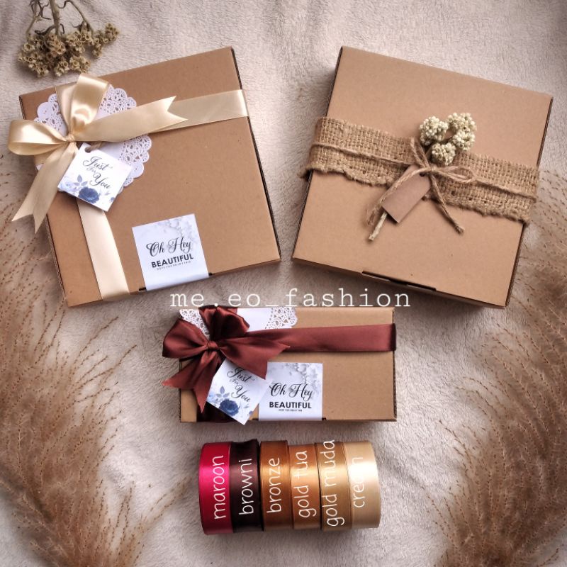 

Box Hampers / Box Kado