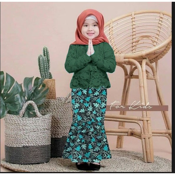 (RealPict!) Set Shireen Kids Kebaya Brukat Cord Tulang Anak &amp; Rok Batik Duyung 7 Warna Set Shiren