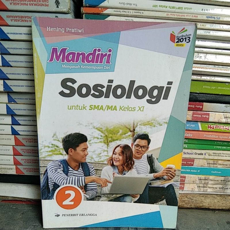 di toko buku ada buku mandiri sosiologi untuk SMA kelas 11 penerbit Erlangga pengarang hening Pratiw