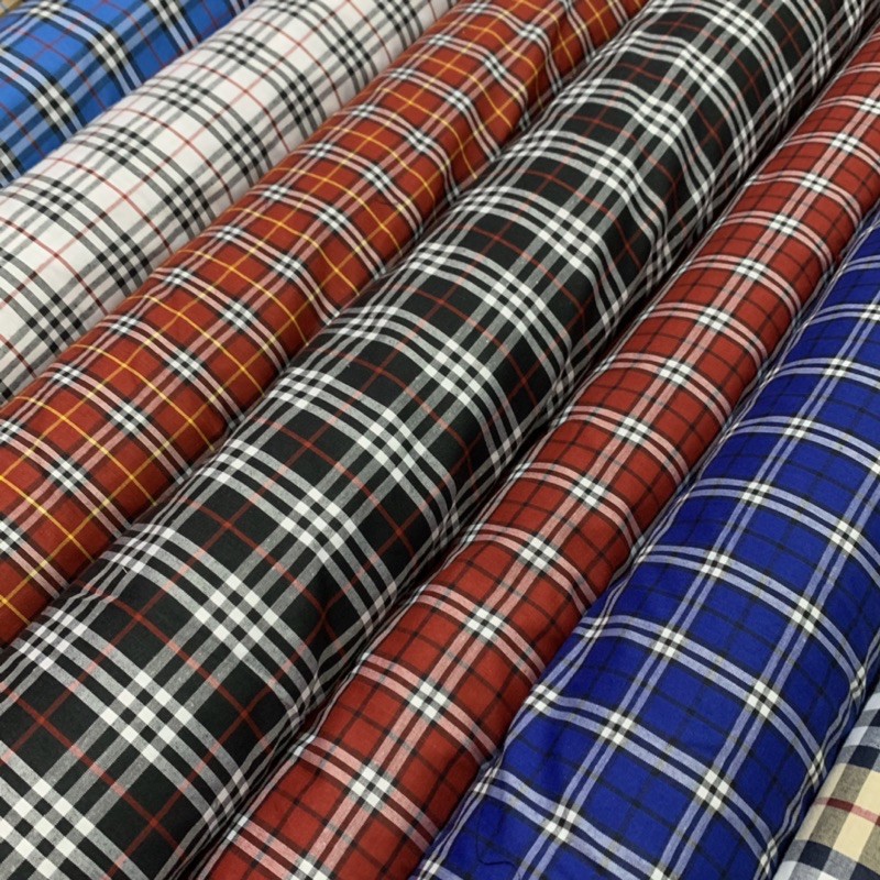 Kain Kotak Katun Yarndyed Motif Lebar 150cm