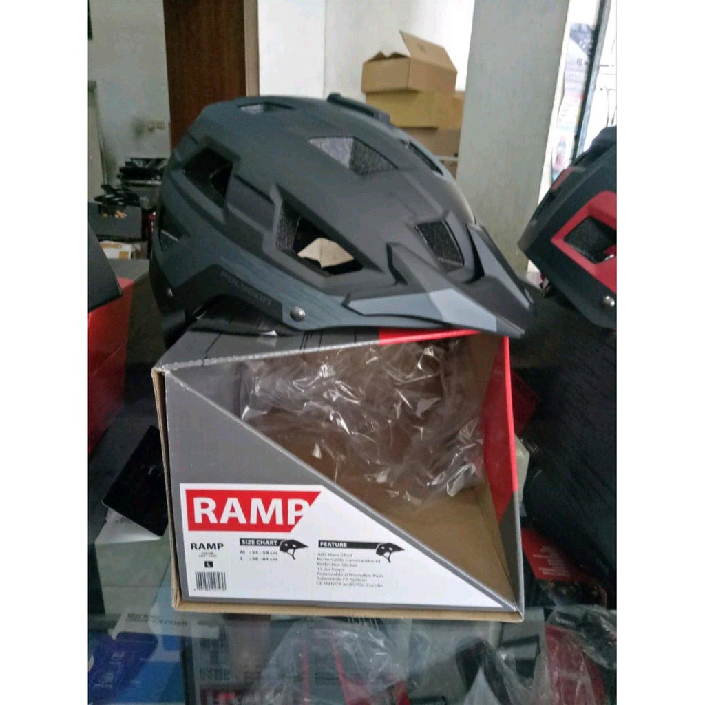 FADA -  HELM POLYGON RAMP HITAM ABU