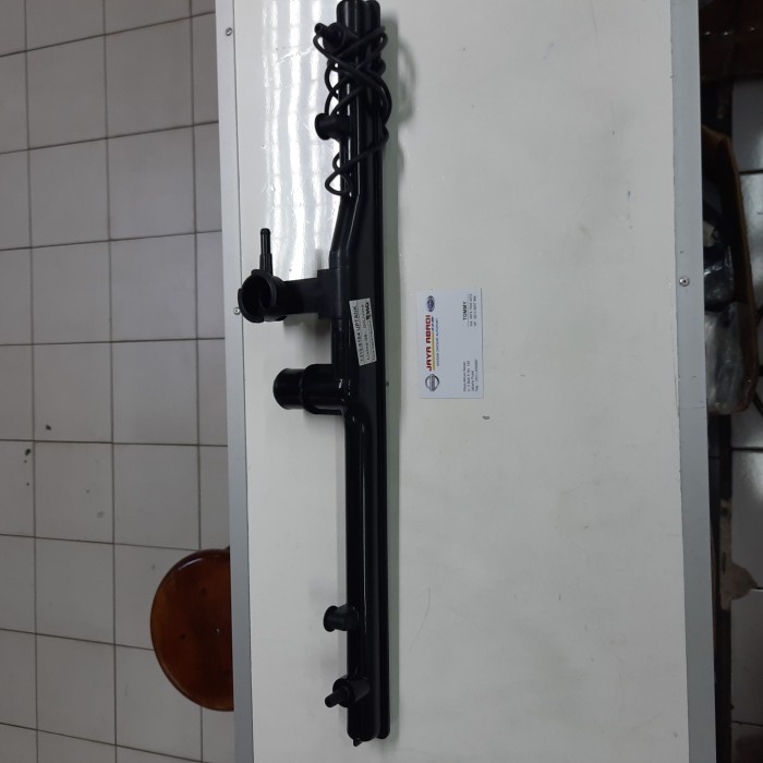 Upper tank radiator/ plastik atas radiator Grand livina=Livina=Juke.