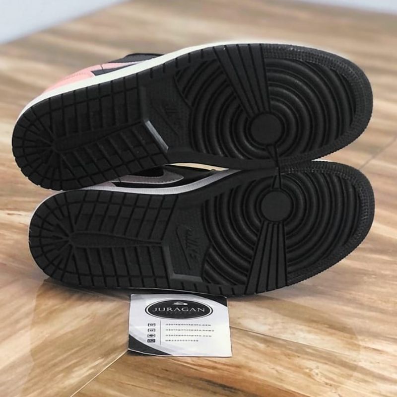 Nike Air Jordan 1 Low &quot;Crimson Tint&quot;