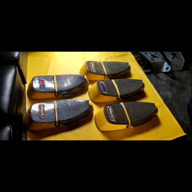 Jok c70 racing kulit motif karbon