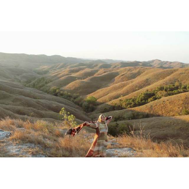 HEAVEN LIGHTS - Naisya Dress