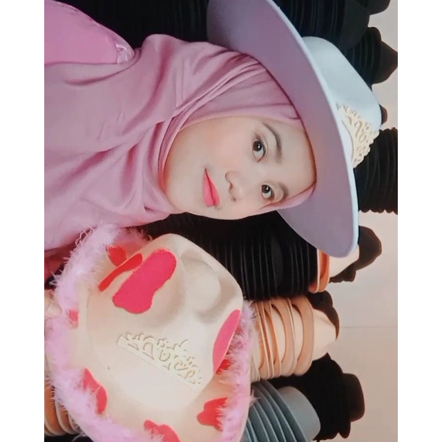 COWGIRL COWBOY AND TOPI FEDORA PANAMA HAT