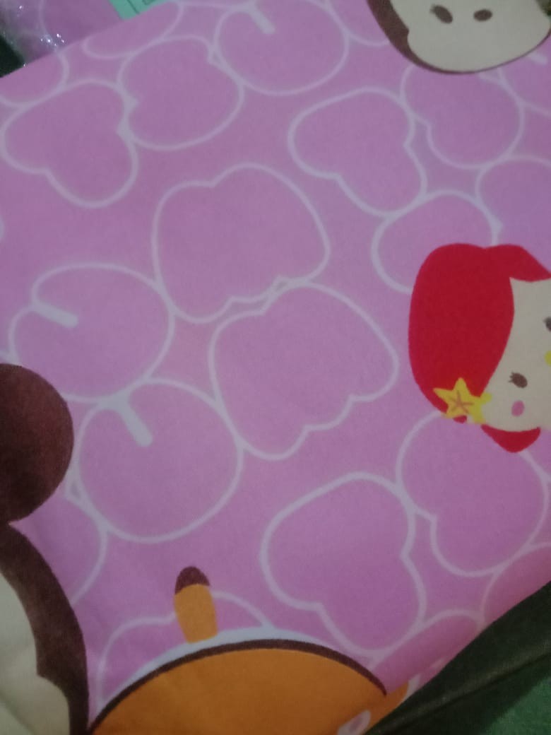 Sprei Queen Karakter Tepi Karet Size: 120x200
