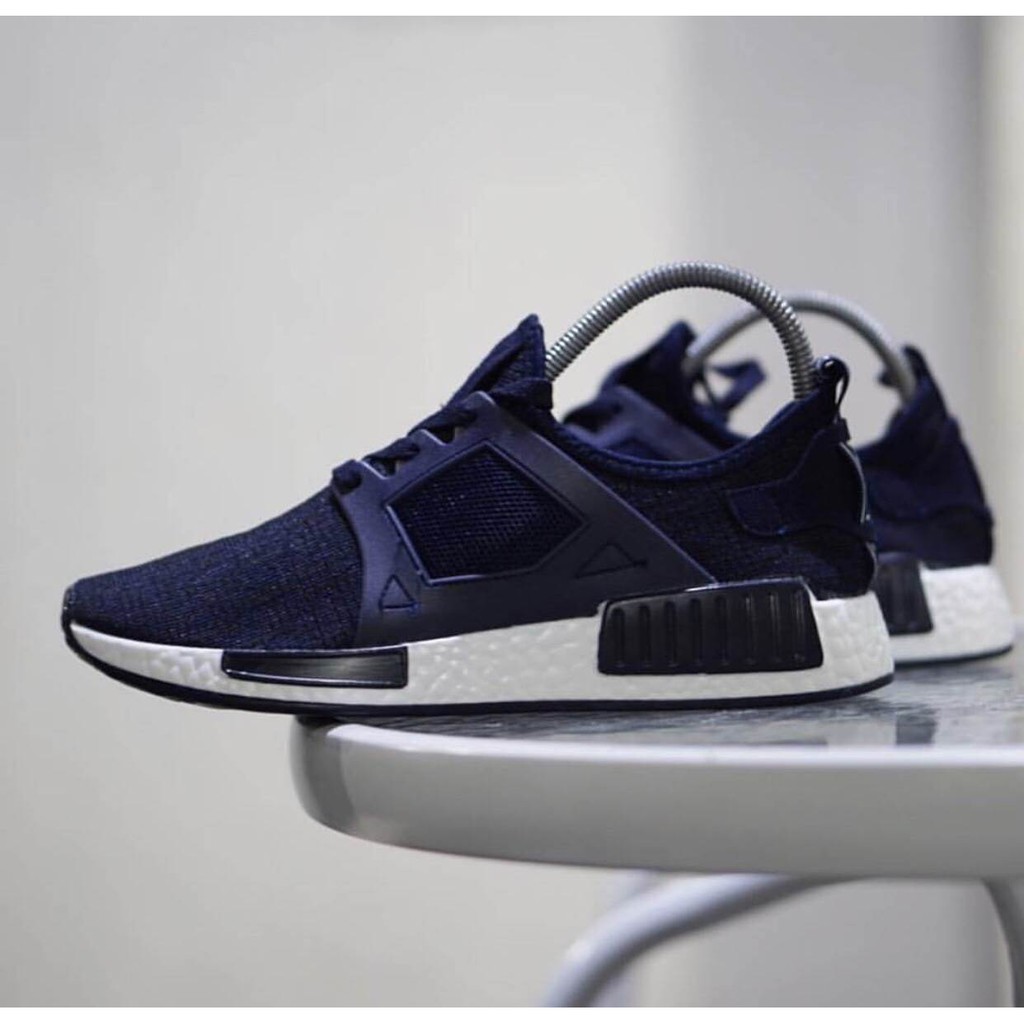 ADIDAS NMD R1