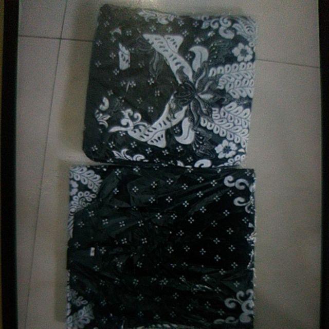 Couple Batik Gamis Dan Hem Batik Pria Lengan Pendek Terlaris