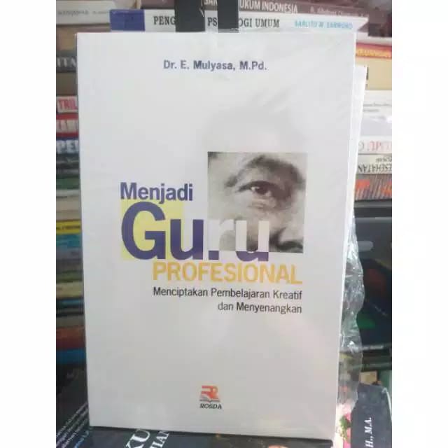 Jual Buku Menjadi Guru Profesional Shopee Indonesia