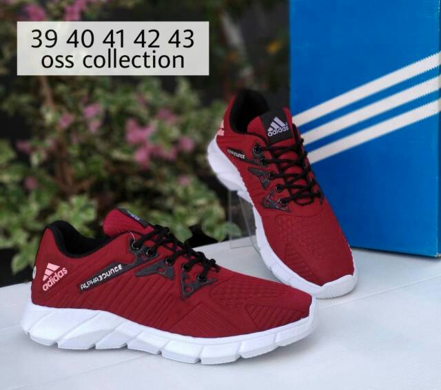 Sepatu sport C006