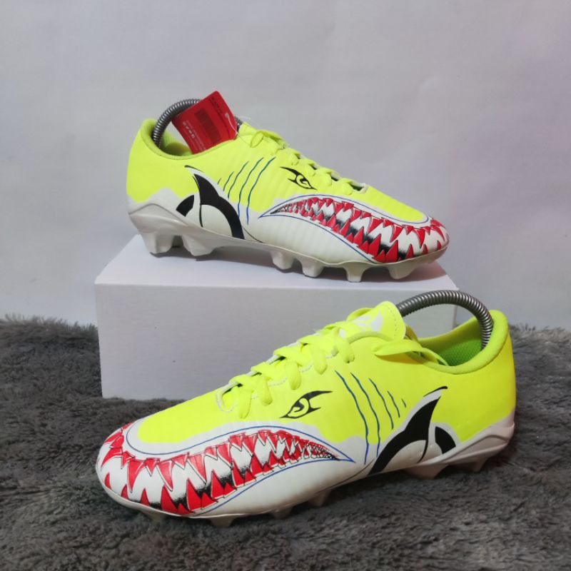 Sepatu Bola Ortuseight FG Motif Hiu / Sepatu Bola Pria Dewasa Size 38-43