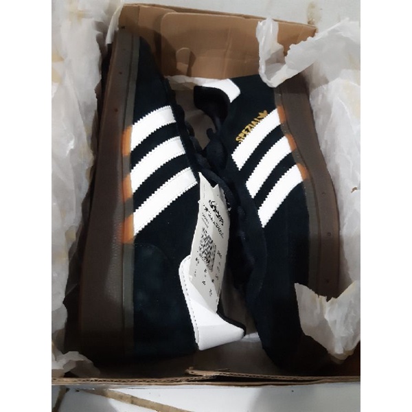 adidas capri trainers