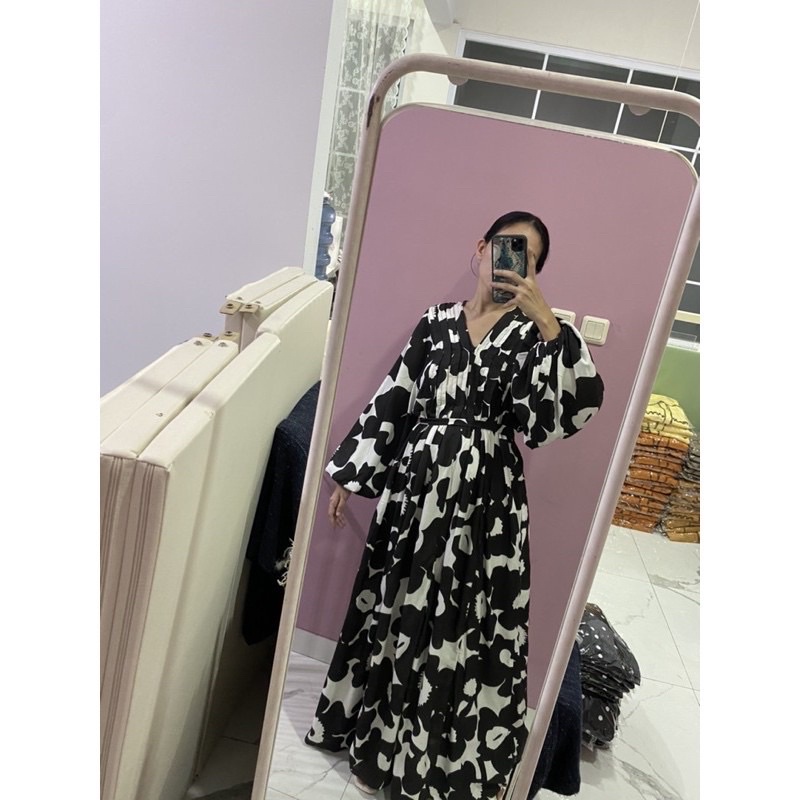 NABO - Kufnat Long Dress Big Flower Black (Dress Panjang Bahan Rayon)