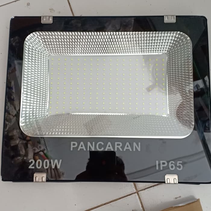 Lampu sorot 200w semny kap sorot led semny 200 watt lampu tembak 200watt flood light led sorot