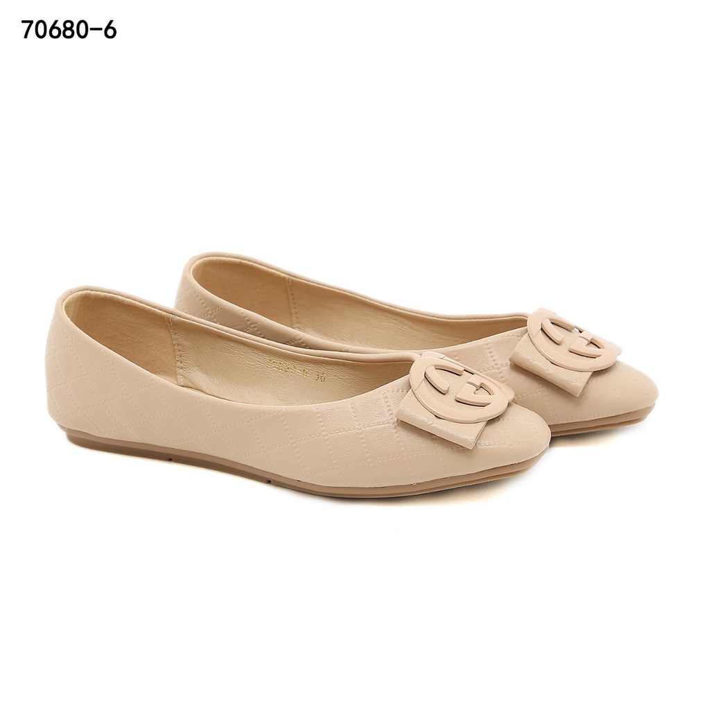 Gucci Leather Double G Logo Flat Shoes #70680-6