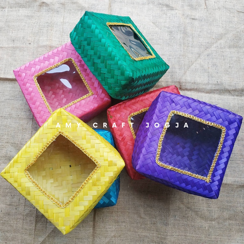 Besek Bambu Warna Mika Renda 25 x 25 x 8 cm/Besek Hampers Pernikahan/Besek Makanan/Bakul Bambu