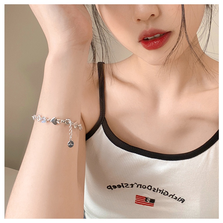 Perhiasan Gelang Zircon Bentuk Hati Model Hollow Gaya Korea Untuk Wanita