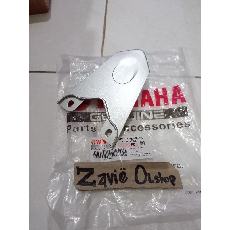 COVERTAIL SAMBUNGAN BODY BELAKANG R15 V2 LAMA ORIGINAL