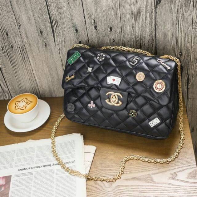 Tas Chanel Maxi Pin cantik menarik