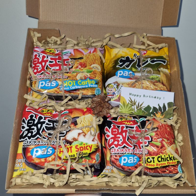 

Hampers Kado Makanan Ulang Tahun Cowok Cewek Unik Lucu