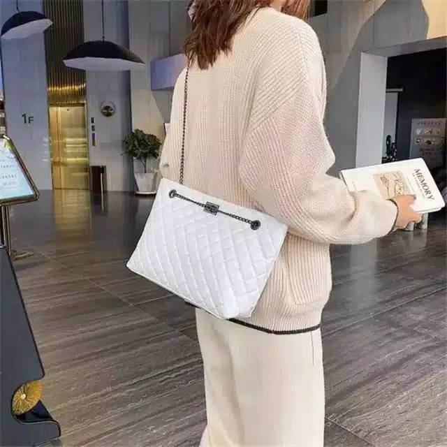 Tas wanita cocok di bawa ke pesta model cantik dan elegan cocok buat kerja