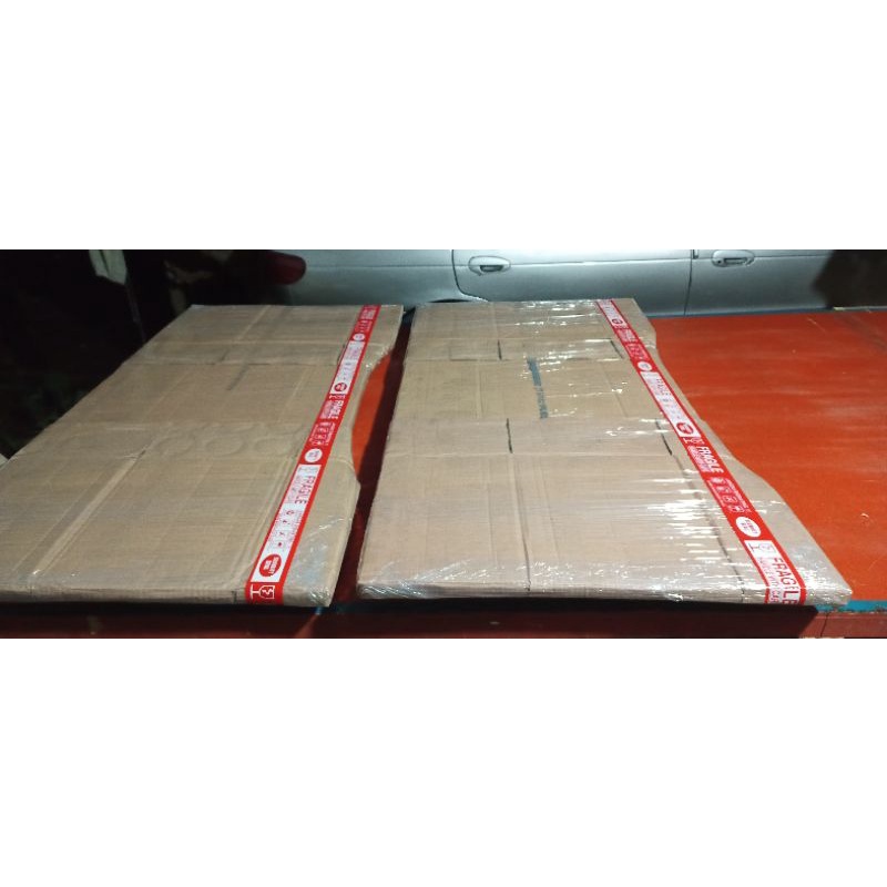 

kardus packing tambahan meja komputer
