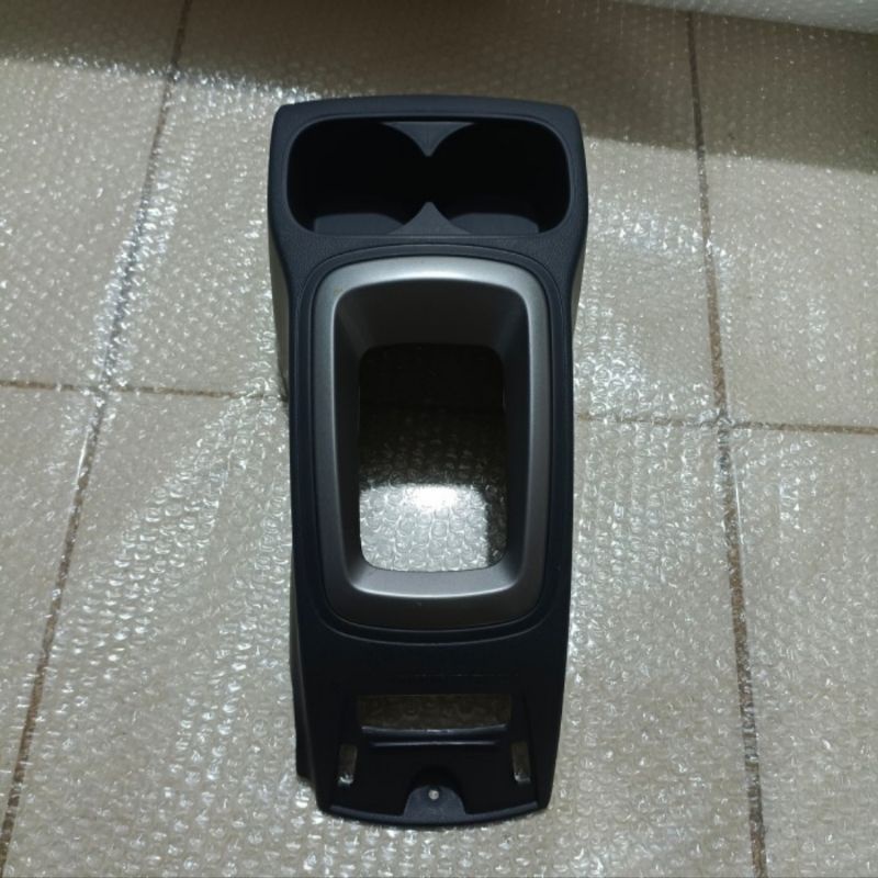 Console Box Consul Box Mobil Ayla Agya Original