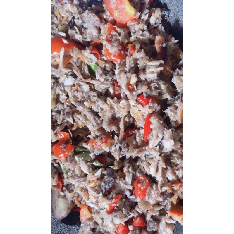 

tuna suwir pedas