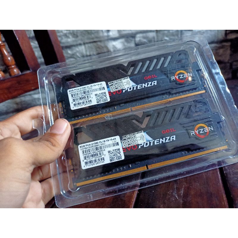 RAM Evo Potenza DDR 4 16gb (8x2)