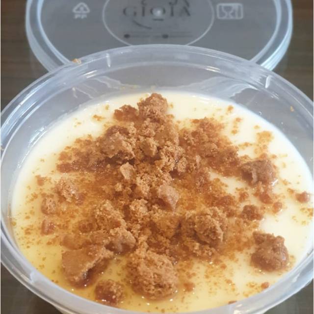 

Gioia Milk Pudding with Caramel Sauce & Cookie Crumble