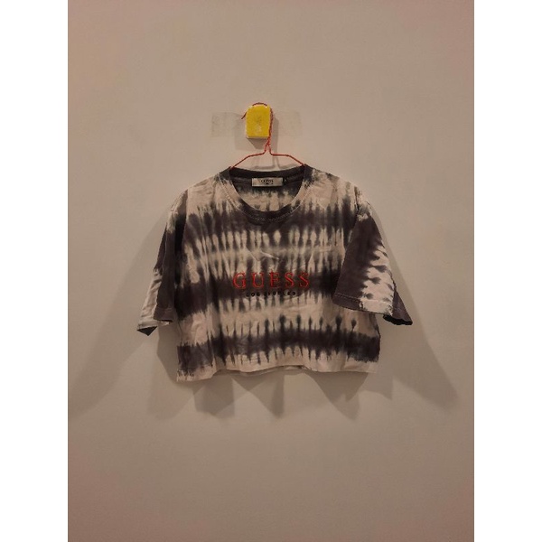 Baju atasan kaos crop GUESS