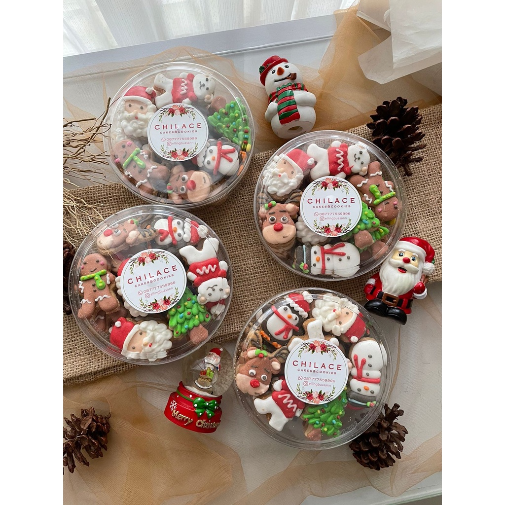 

CHARACTER COOKIE TOPLES