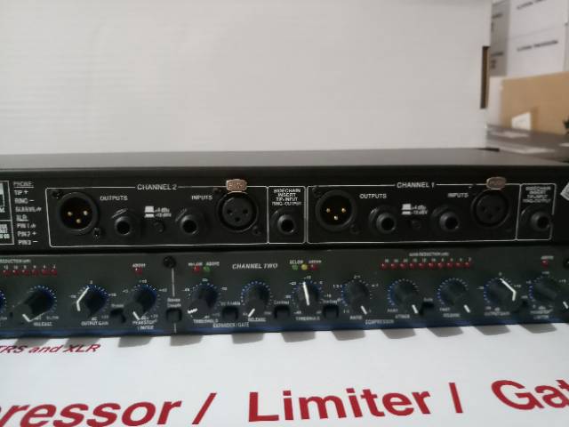 Compresor audio / vocal  dbx 166XL