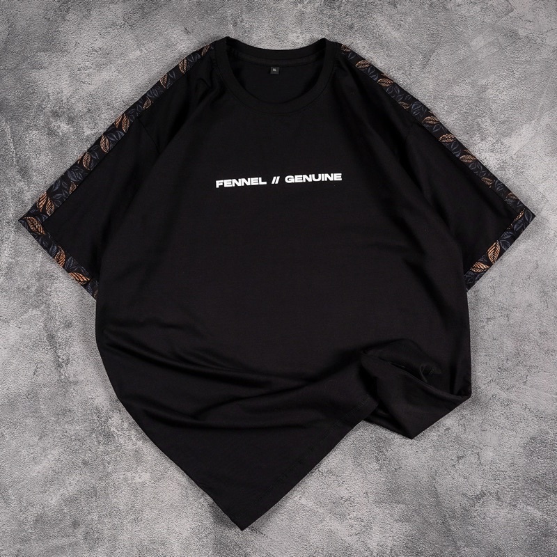 [N00072] KOAS DISTRO / KAOS PRIA / MOTIF LIST FENNEL // GENUINE